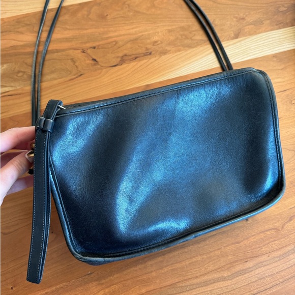 Vintage Coach Crossbody Bag - Picture 5 of 7